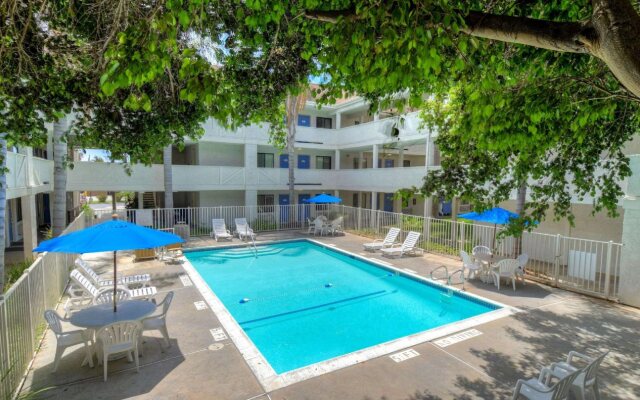 Motel 6 Chula Vista, CA - San Diego