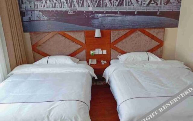 Super 8 Hotel (Hengshui Qianjin Street North Railway Station)