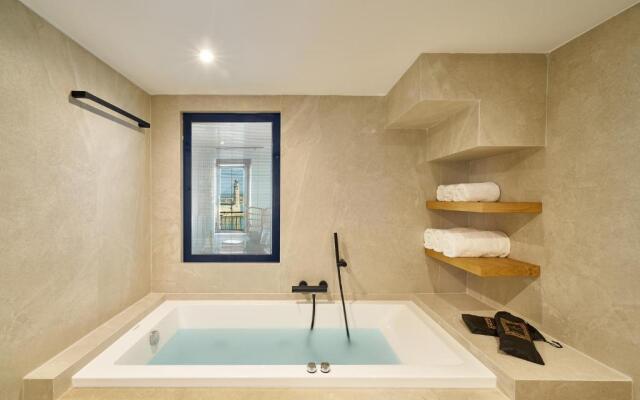 Vista Del Porto Luxury Suites
