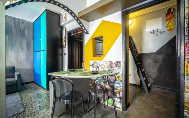 Stay-in-Art, Little Imaginary Apt, 20' to Acropolis
