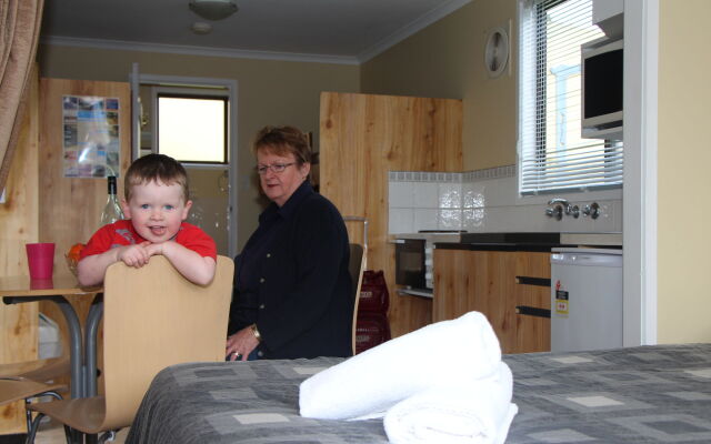 Warrnambool Motel and Holiday Park