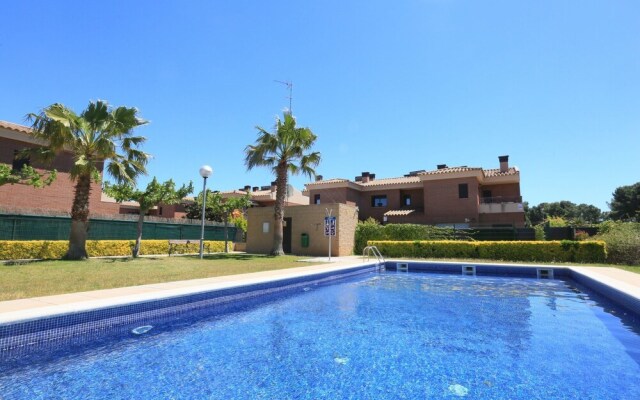 Casa Adosada Para 6 Personas en Cambrils