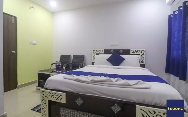iROOMZ Hotel Galaxy Grand