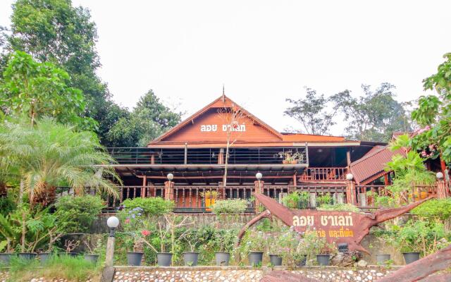 OYO 75353 Loy Chalet Resort
