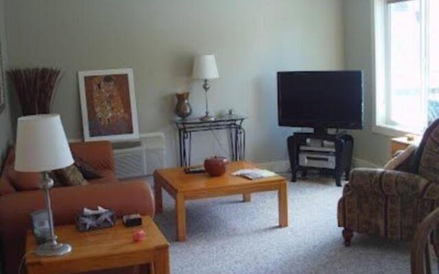 CopperHorn basement suite