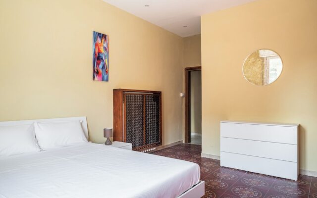 Giorgi Homes - Family Apartment