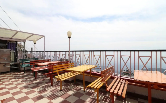 OYO 1467 Hotel Hill Queen