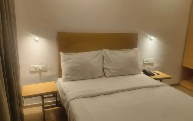 Wishotel Xpress Hotel GK Inn