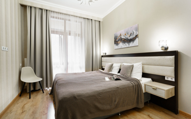 Apartamenty na Naberezhnaja Vremena goda 3