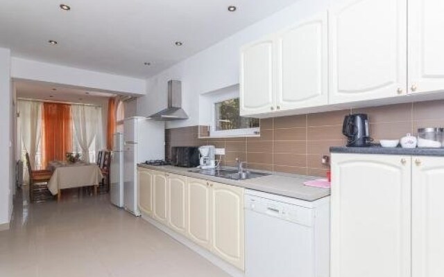 Apartments Ani