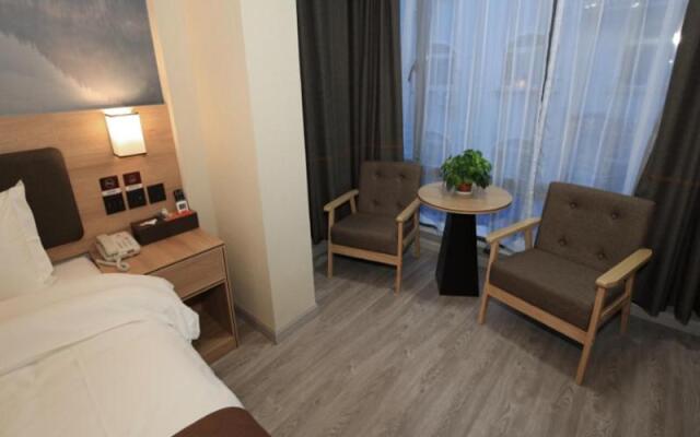 JUN Hotels Shanghai Jiadingn Bao'an Highway Shanghai Package City