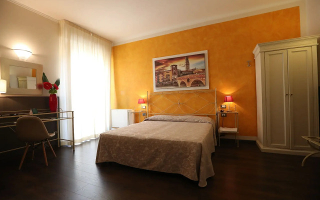 Hotel Italia