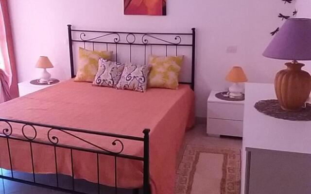 Casa Vacanze Antonella Pula a 750mt Dal Centro.