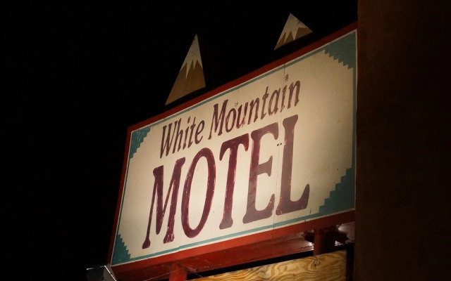 White Mountain Motel