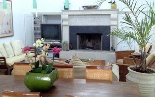 18 Park Avenue by Long & Foster