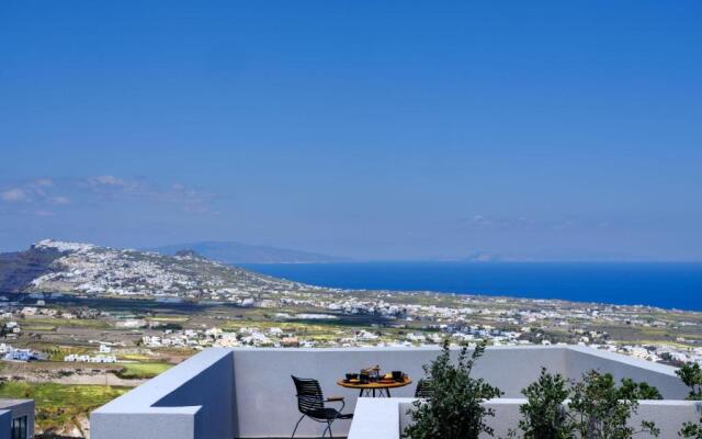 Apikia Santorini - Adults Only