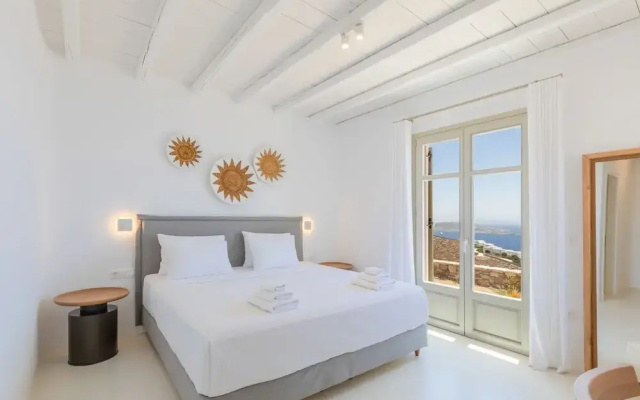 Renovated Luxury Oceanview Villa With Pool in Mykonos