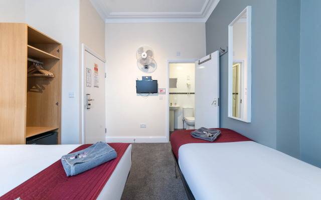 Saba Hotel