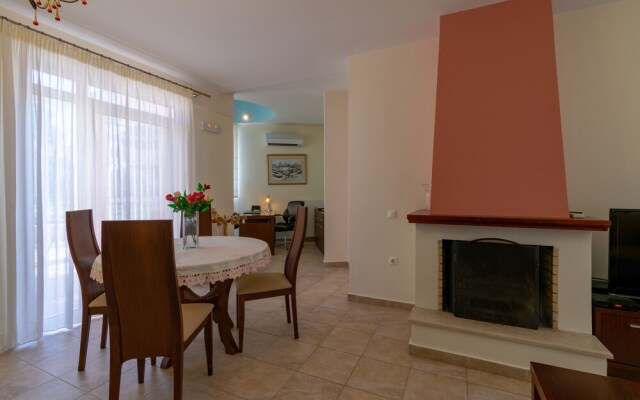 Villa Rosa 1 , Dassia , Corfu