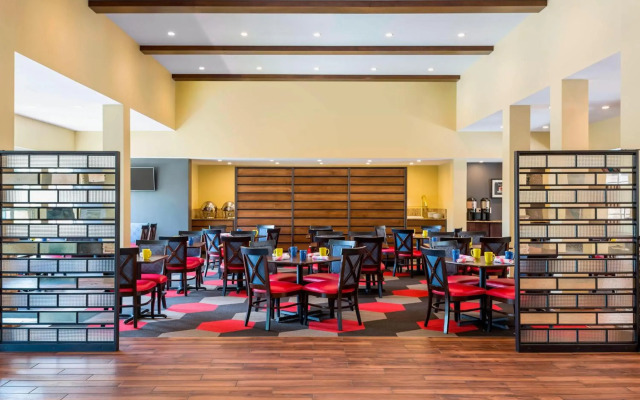Four Points by Sheraton Buffalo Grove