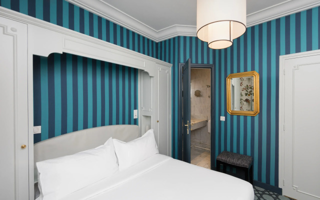 Royal Garden Hotel
