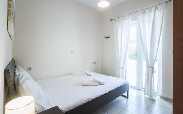 Nikis Dream Comfy Apartments