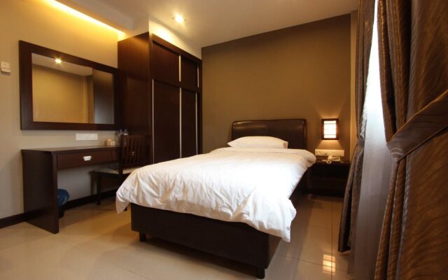 Rail Hotel