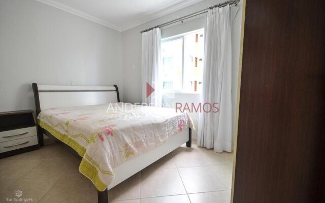 1006 - Apartamento com vista para o mar