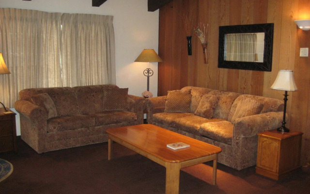 Chateau Sans Nom by Mammoth Reservation Bureau