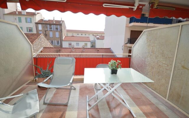 Beau Studio avec terrasse Sud- Haut Suquet