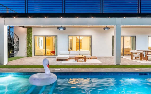 NEW The Casa Privada Experience