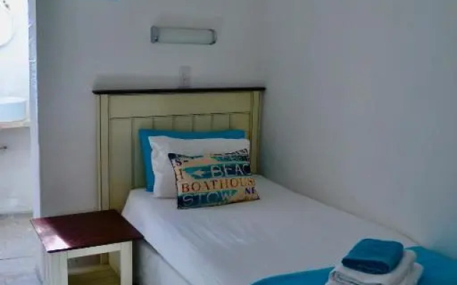 The Green Palm Cottage