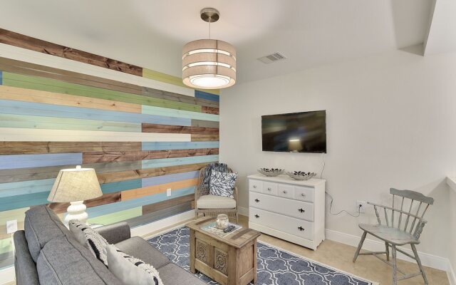 Barefeet 1 Bedroom Home