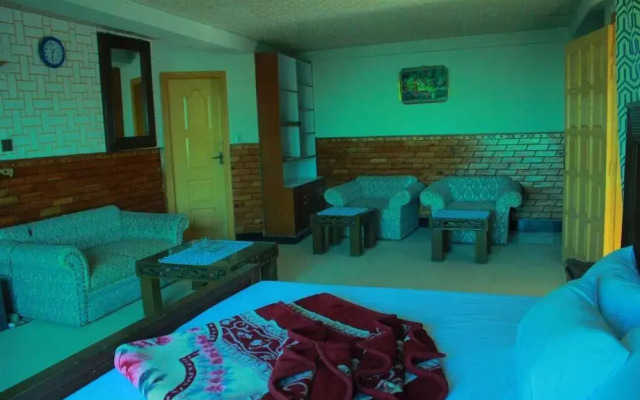 Home Land Resort