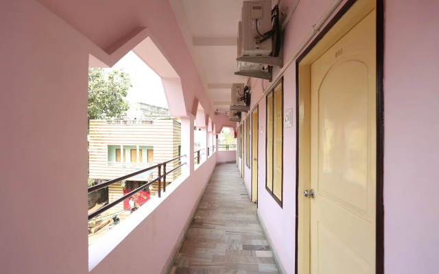 OYO 26808 Shree Ram Residency