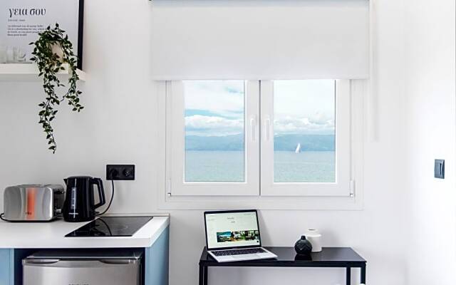 Seaside Suites