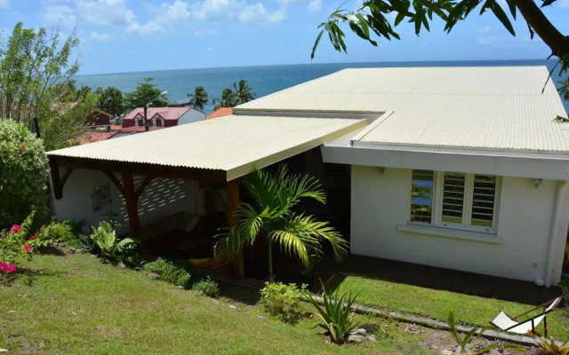 Maison avec piscine à 80 mètres de la plage
