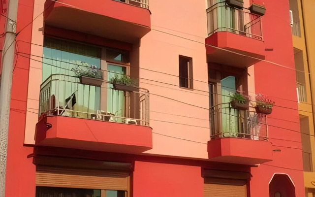 Red House Family Hotel