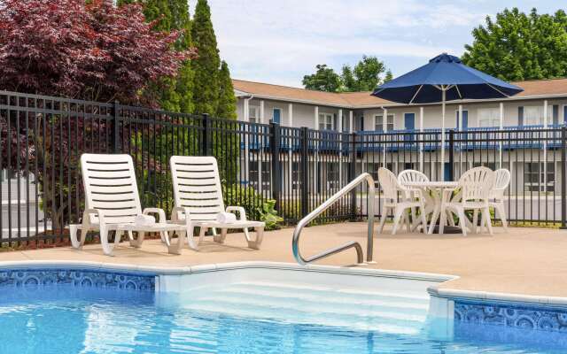 Days Inn by Wyndham Middletown/Newport Area