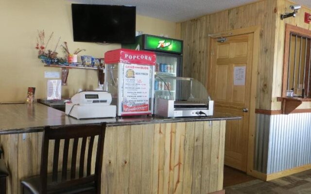 Gold Country Inn