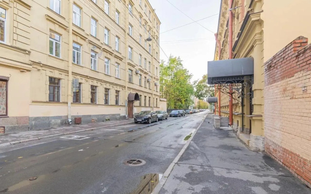 Апартаменты на Большом проспекте Петроградской стороны