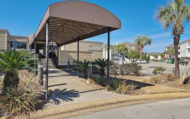 Sandpiper Cove 9226 1 Bedroom Condo by RedAwning