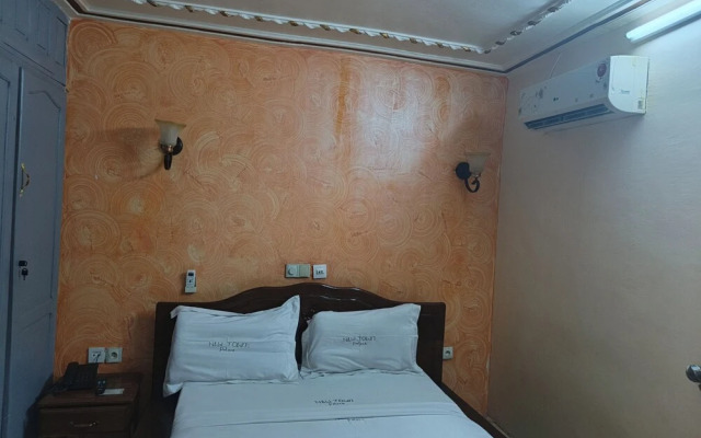 Newtown Palace Hotel