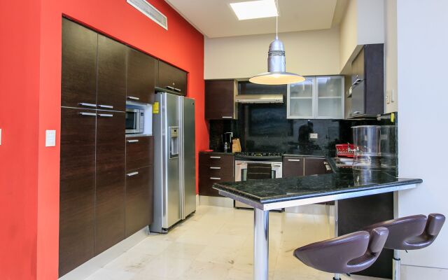 Okol Paraiso by Riviera Rentals