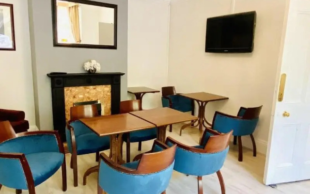 Dial House Hotel