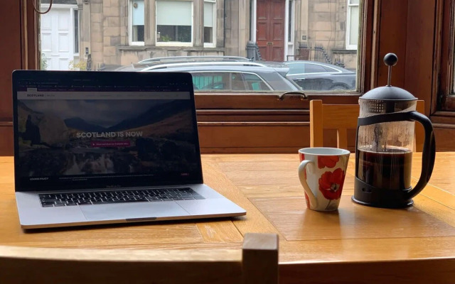 JOIVY Adorable 1 Bed Flat Near West End