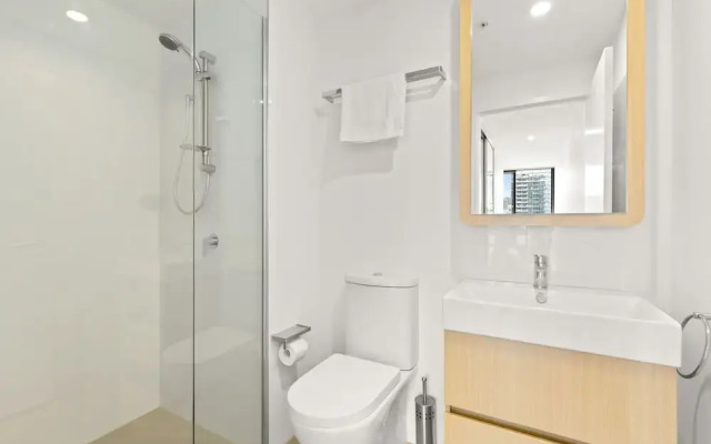 South Brisbane 2 Bedrooms Apartment with Free Parking by KozyGuru