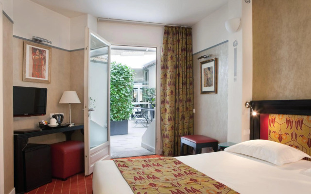 Hotel Eiffel Seine