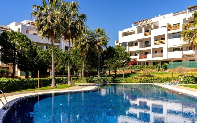 Lovely Apartment in Alamar Near the Beach Ref 108