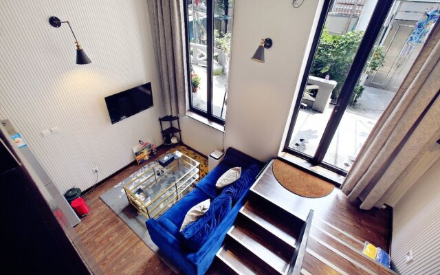 Vivian's Apartment